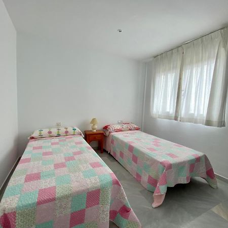 Vila Entre Hoyos Y La Playa Grupo Ac Gestion Novo Sancti Petri Exteriér fotografie